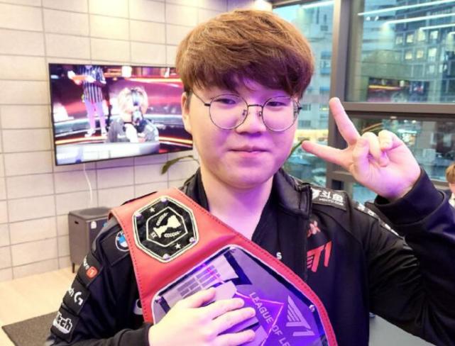 这显示了他 这显示了他